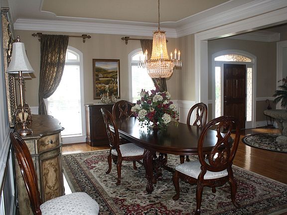 Formal Dining Room seats 12+