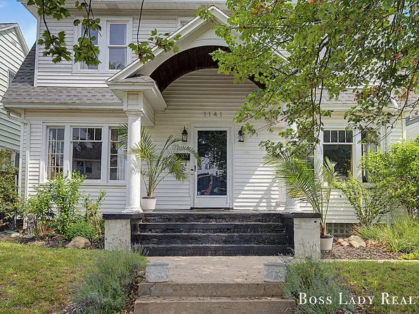1141 Rathbone St SW, Wyoming, MI 49509