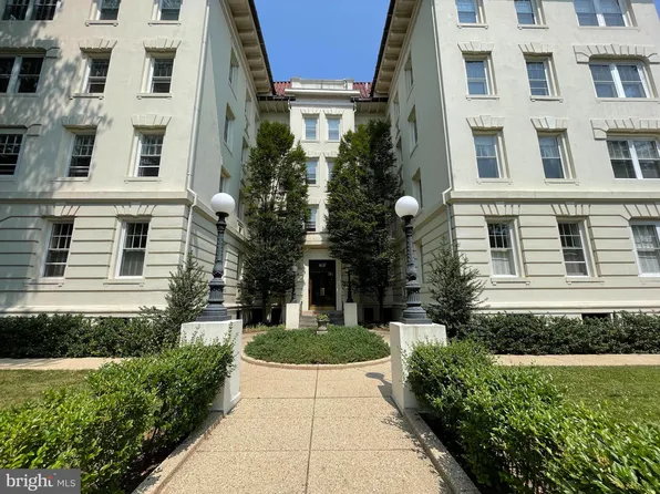 1657 31st St NW APT 204, Washington, DC 20007