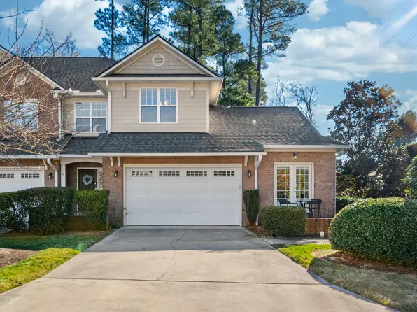 2 Abernathy Dr, Chapel Hill, NC 27517