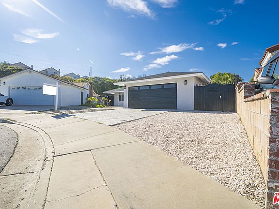 3rd image of 2663 Cedric Pl