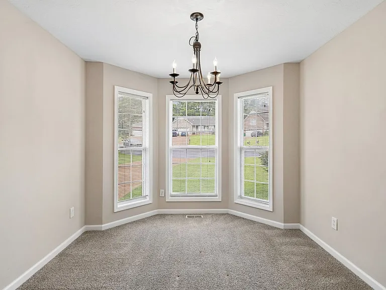 3106 Jeffrey Ct — Photo 5