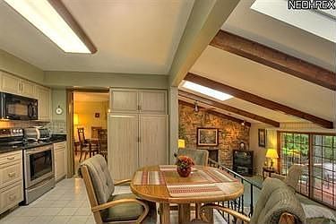 5th image of 4925 Canterbury Ln