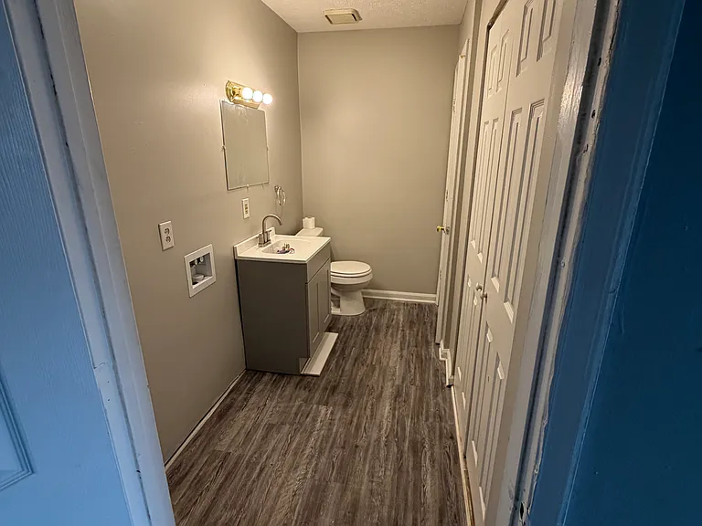 1660 Foxhaven Dr #31 — Photo 2