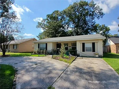 231 Audubon Dr Photo 1