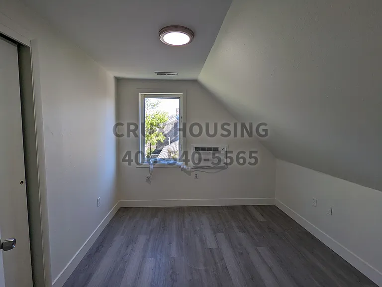 621 6th Ave N #5 — Photo 14