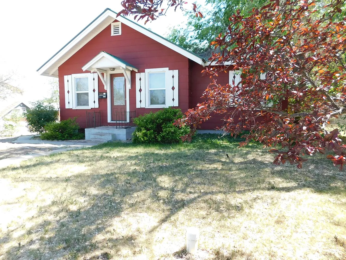Building Photo - 1859 Orchard Ave