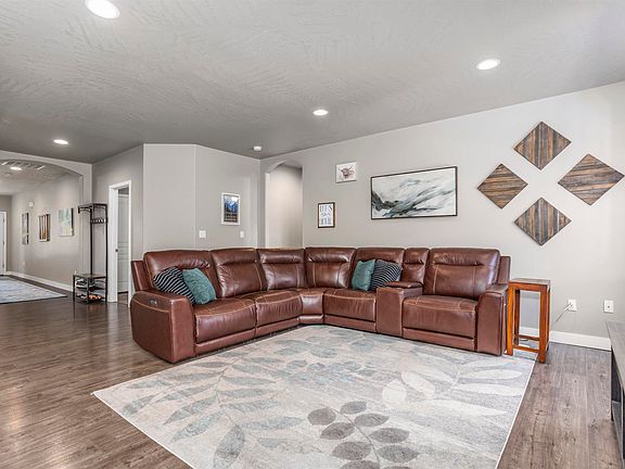 5th image of 5722 Wallowa Ln