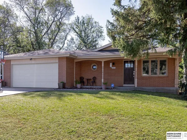 7101 Colby St, Lincoln, NE 68505