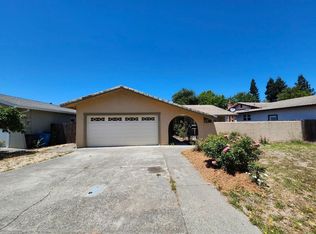 104 Ragle Ave S, Sebastopol, CA 95472