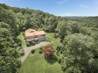 122 Statesville Quarry Rd, Lafayette, NJ 07848