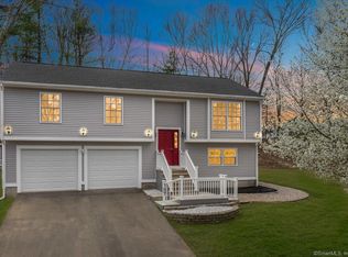 107 Aspen Dr, Cheshire, CT 06410