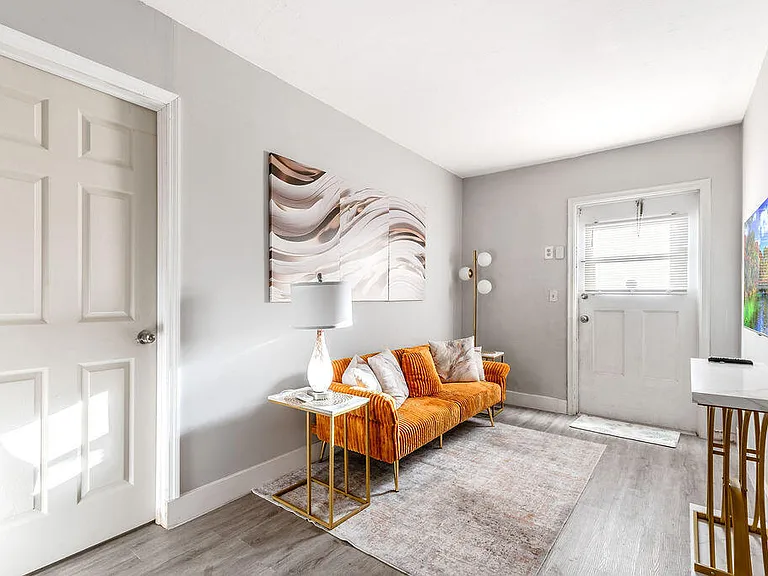 1826 Sherman St #16 — Photo 3