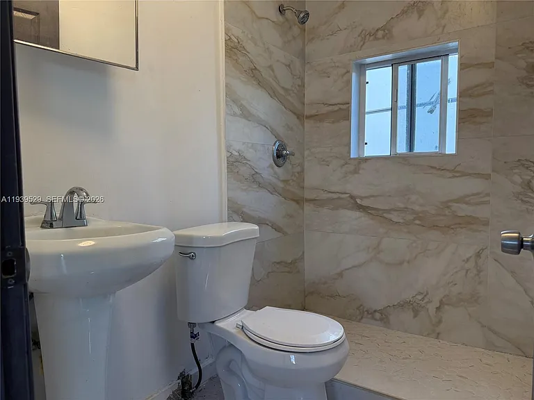 22 NE 51st St #2 — Photo 11