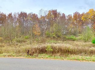 Berry Rd, Howard, OH 43028