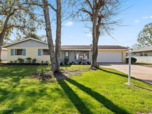 1404 Continental Dr, Daytona Beach, FL 32117