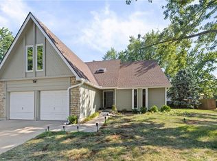 10955 Nieman Rd, Overland Park, KS 66210