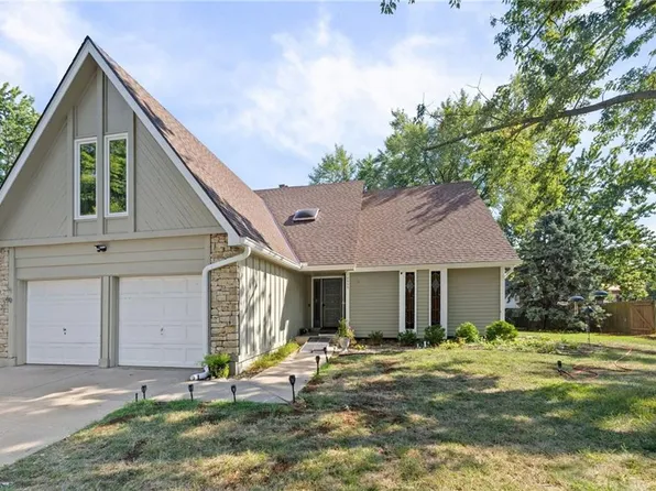 10955 Nieman Rd, Overland Park, KS 66210