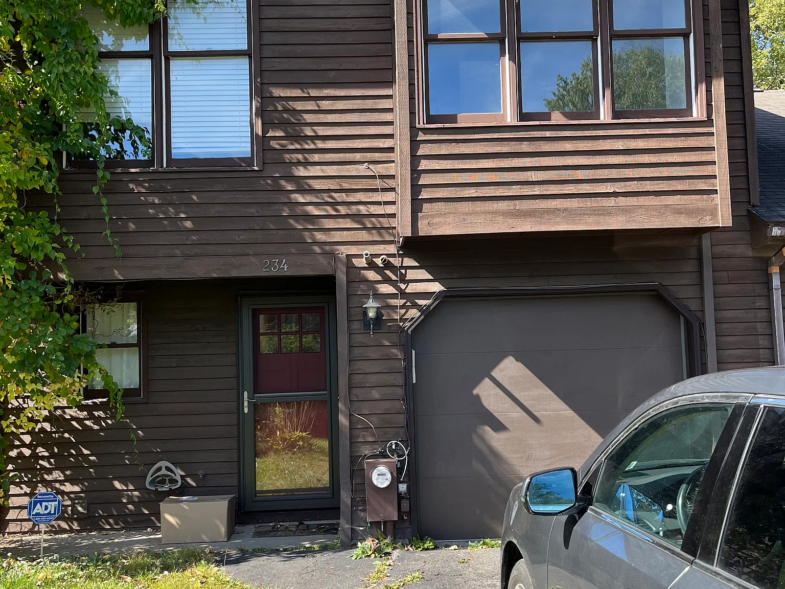 3 bed, 1446 sqft, $2,200 — Photo 2