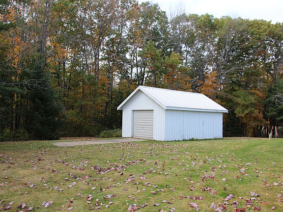 Detached Garage 