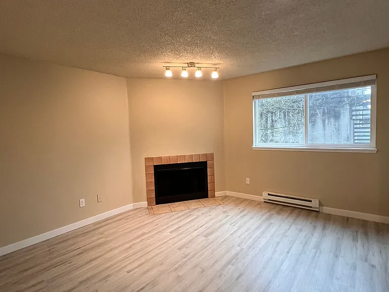 10522 Lake City Way NE #308 — Photo 2