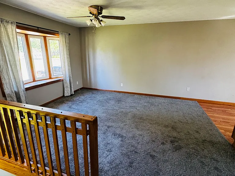 1108 N Algonquin Dr — Photo 3