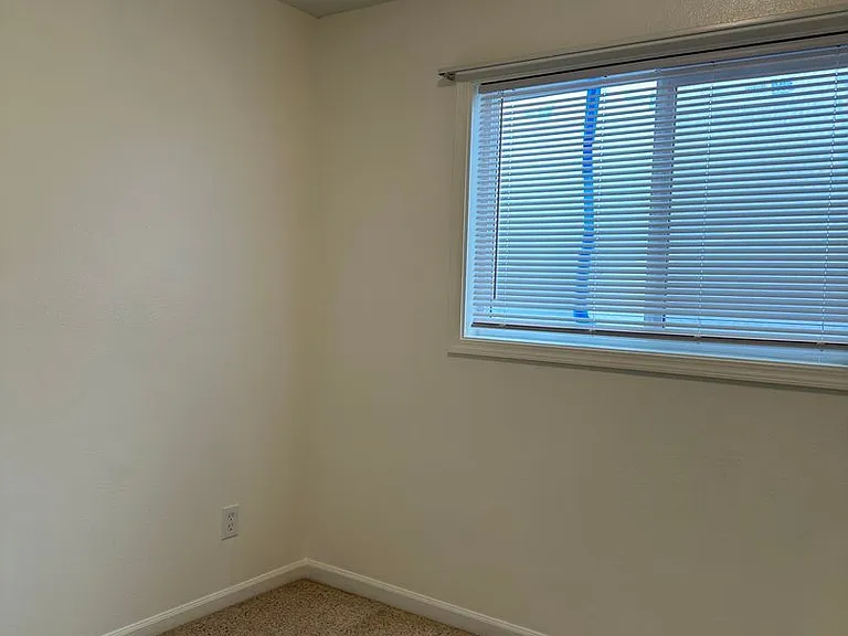 3725 Chaffee Cir — Photo 12