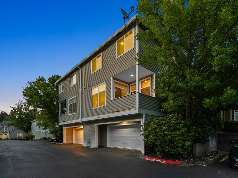 460 226th Pl NE — Photo 30