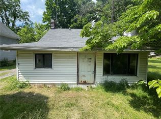 48 Remington Pkwy, Rochester, NY 14623