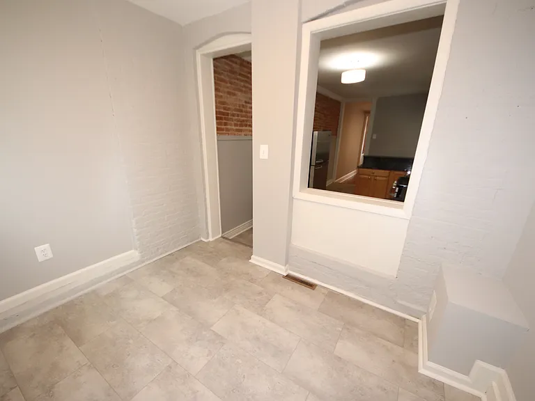 1419 Light St — Photo 16