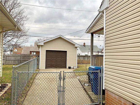 2nd image of 7608 Deerfield Dr