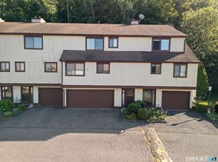 170 Beacon Hill Cmn #170, Beacon Falls, CT 06403
