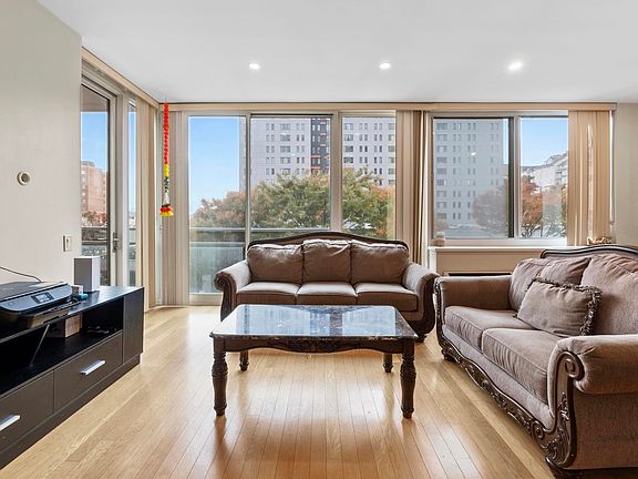 3rd image of 306 Hudson Park #306