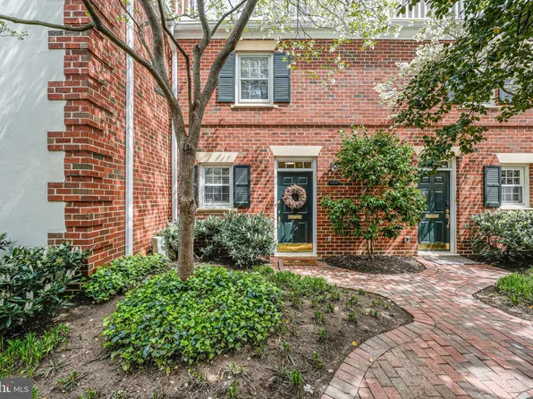 1064 N Royal St, Alexandria, VA 22314