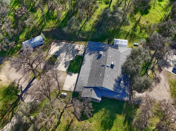 4421 Scrubby Oak Dr, Mariposa, CA 95338