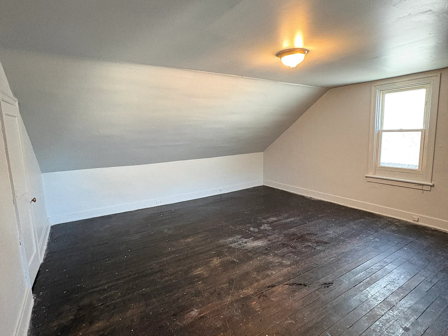 3 bed, 2000 sqft, $2,300 — Photo 4
