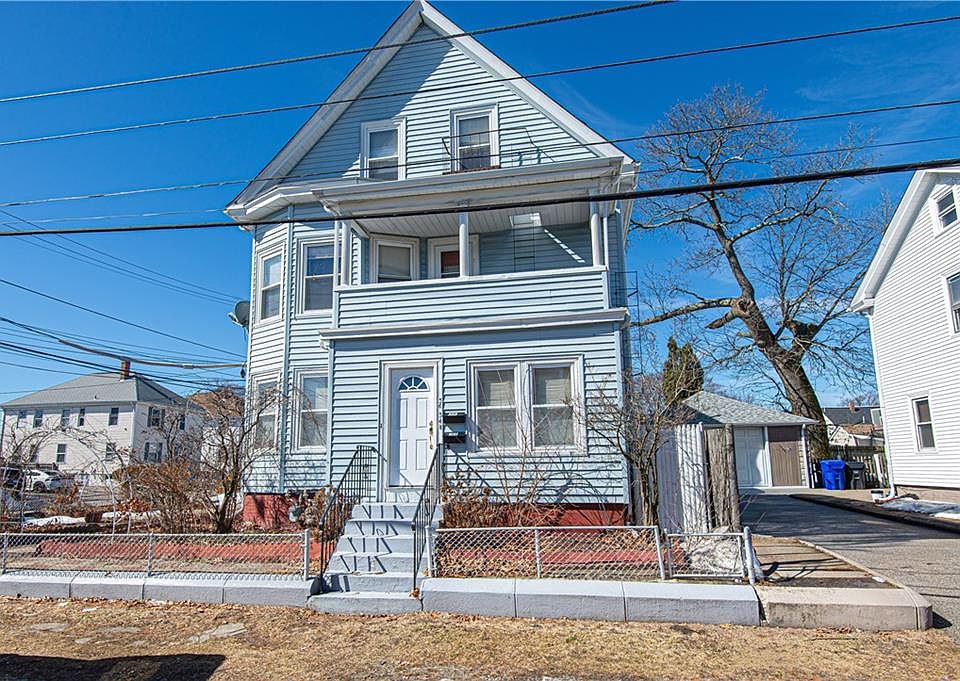 1st image of 34 Tweed St