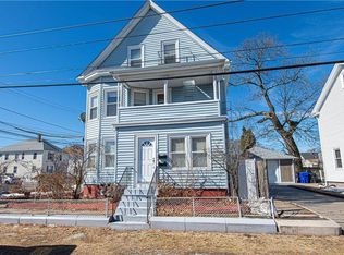 34 Tweed St, Pawtucket, RI 02861