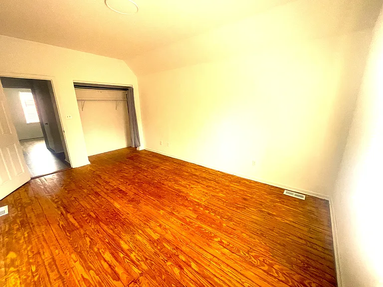 712 Troy Trl — Photo 12