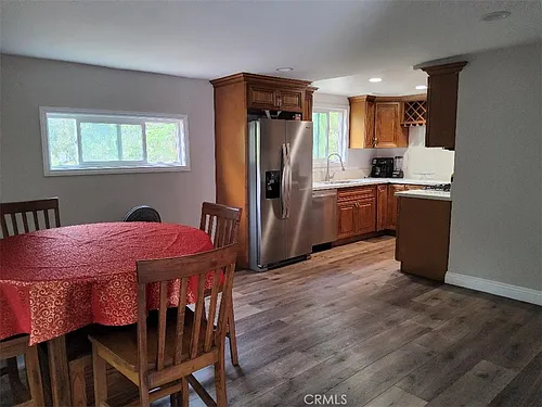 10515 Cypress Ave Photo 1