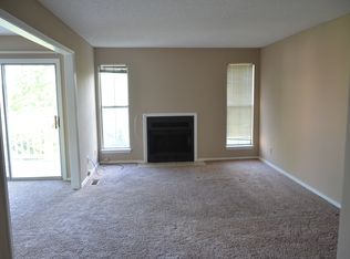 1001 W 101st Ter APT F, Kansas City, MO 64114