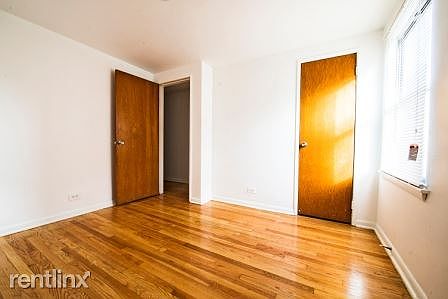 8100 S Marshfield Apartments Chicago Bedroom_04