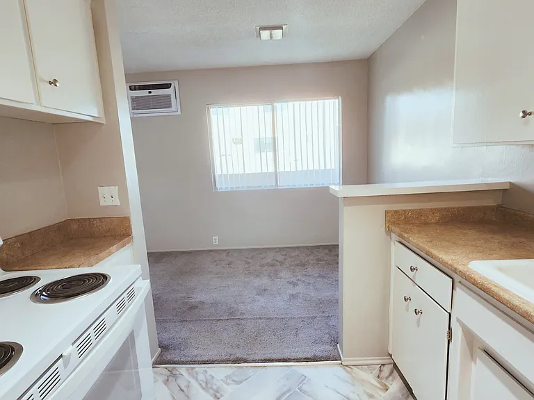 1815 Fremont Ave #7 — Photo 6