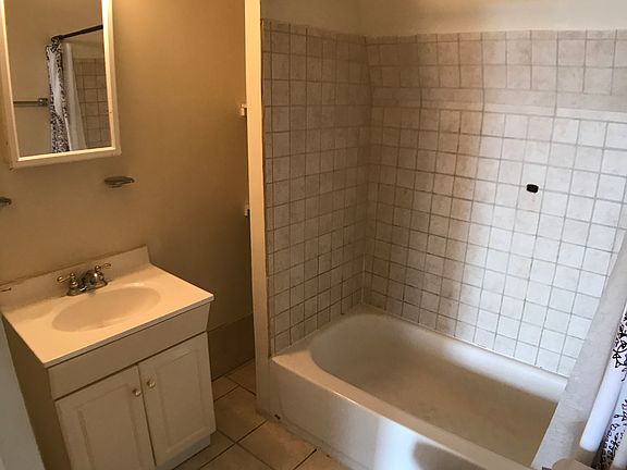 4th image of 1542 N 15th St APT 3F
