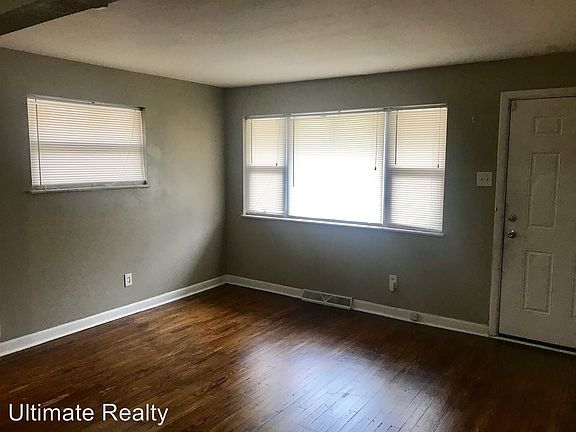 2nd image of 1121 Walker Ave
