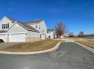 1359 Yorkshire Ln, Shakopee, MN 55379