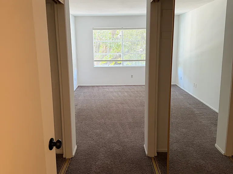 901 S Sherbourne Dr #101 — Photo 28