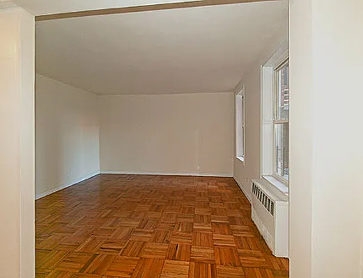 Rented by SW Queens Mezzanine | media 4