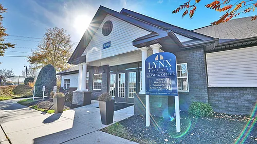LYNX Gate City Photo 1