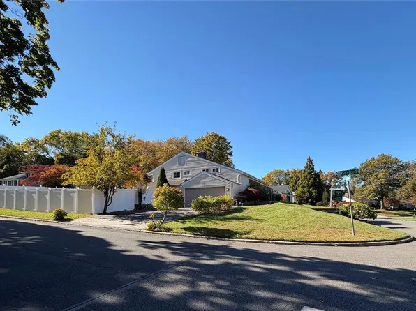 20 Old Town Lane, Huntington, NY 11743